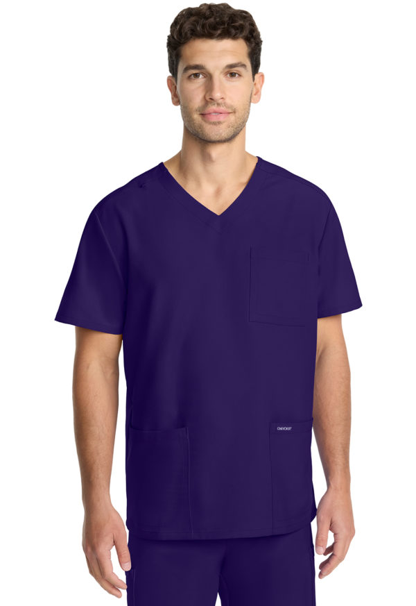 Men's 3-Pocket V-Neck Top - Image 17