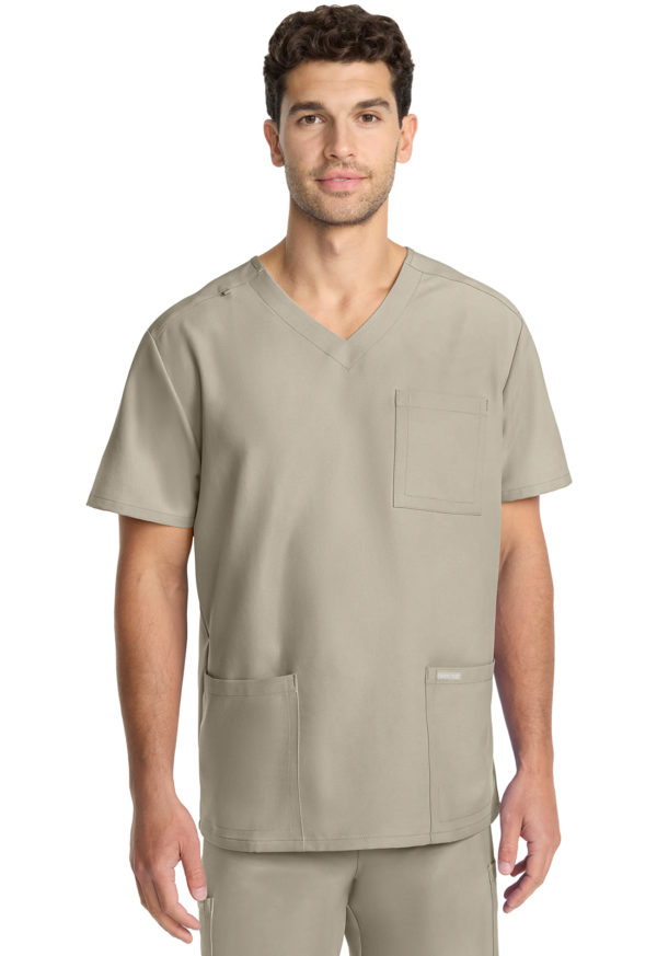 Men's 3-Pocket V-Neck Top - Image 14
