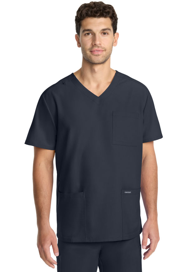 Men's 3-Pocket V-Neck Top - Image 11