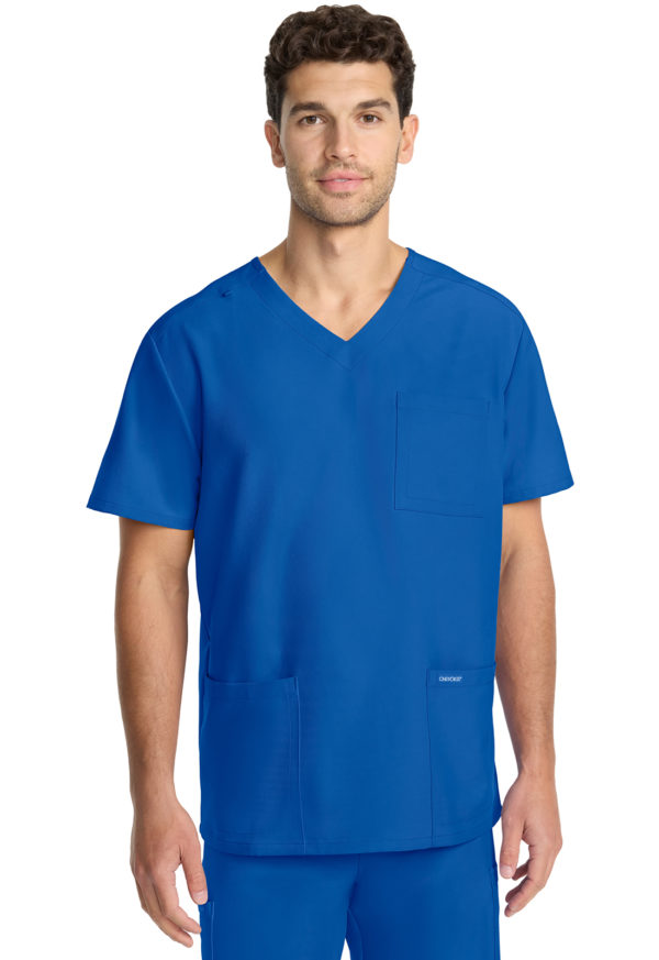 Men's 3-Pocket V-Neck Top - Image 9