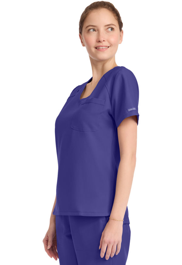 Tuck-in V-Neck Top - Image 3